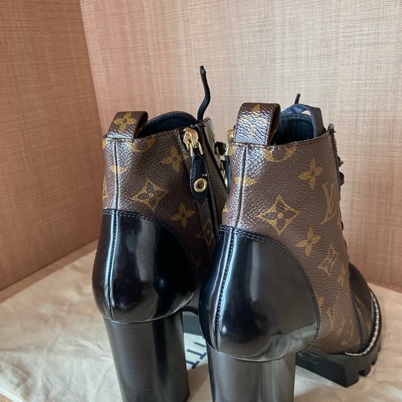 Luis Vuitton - Picture 5 of 10